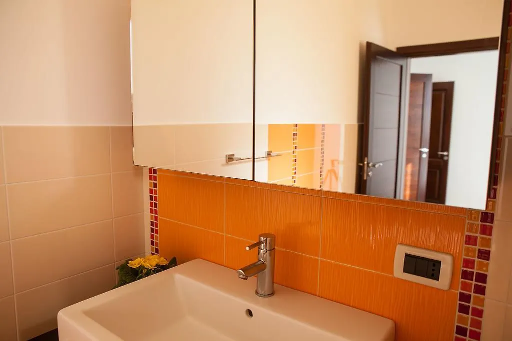 B&B Bianco Sale Rilievo Italy