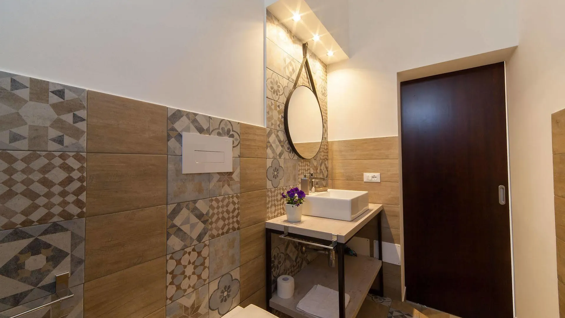 B&B Bianco Sale Rilievo